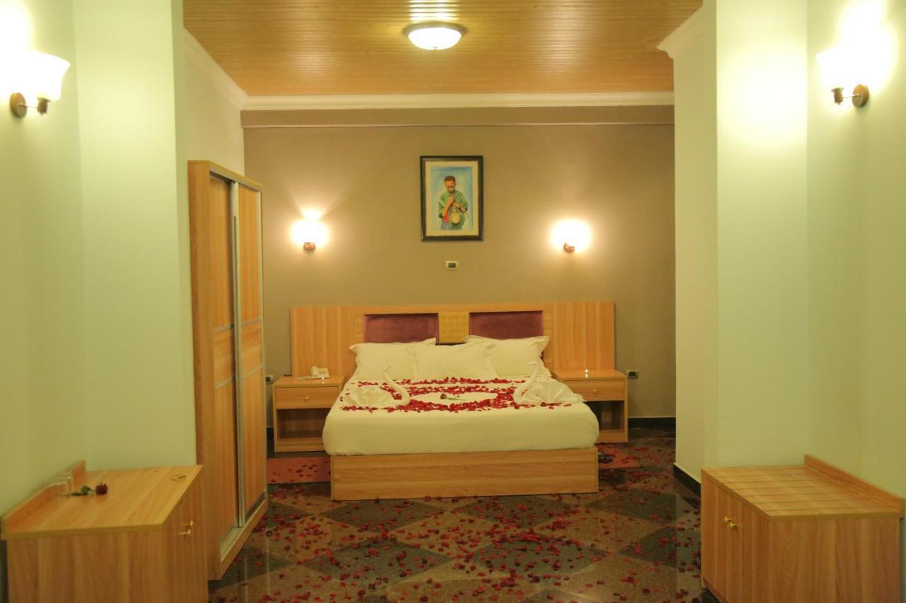 Jacaranda Hotel, บาเฮอร์ดาร์ ภายนอก รูปภาพ