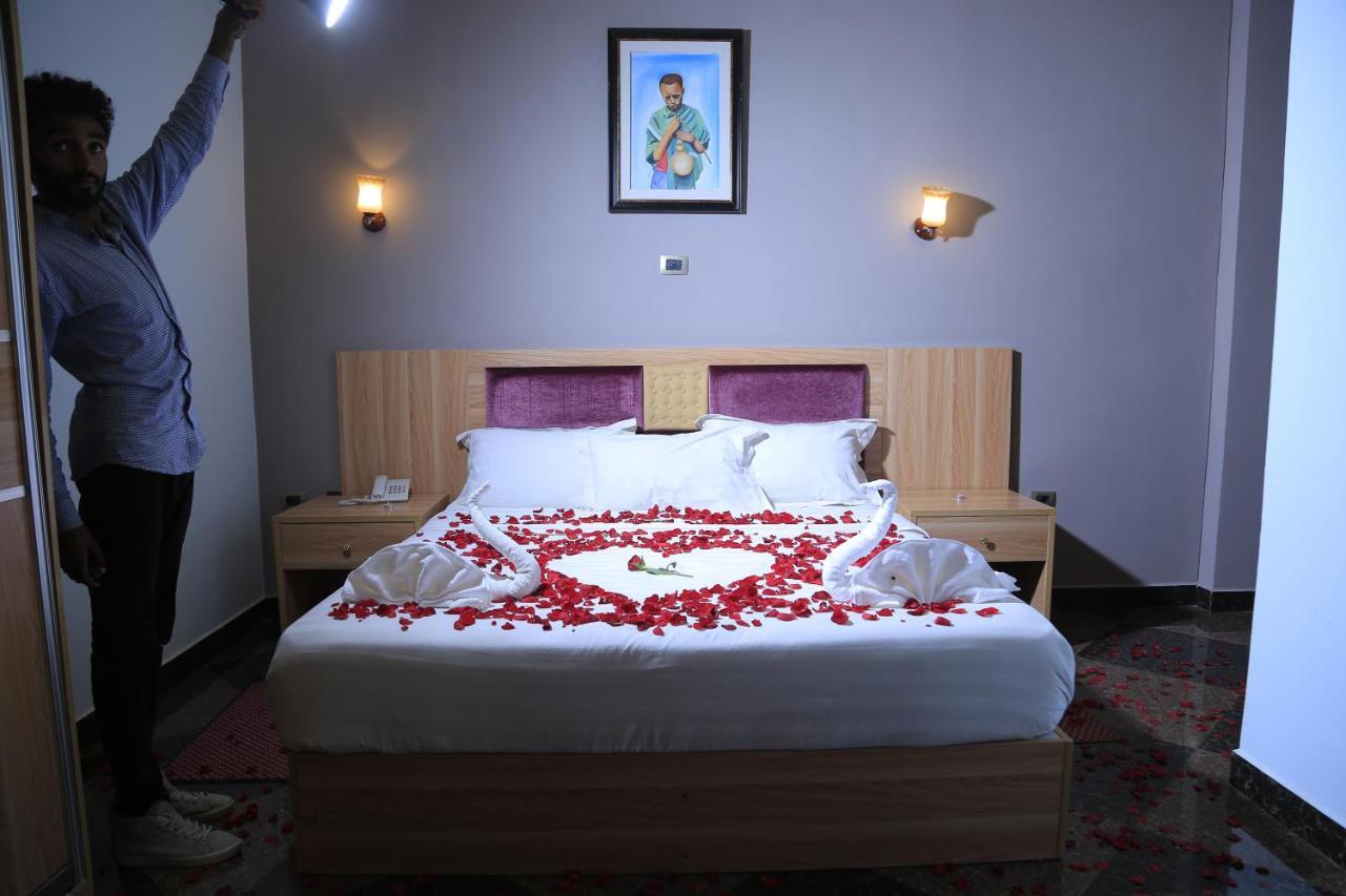 Jacaranda Hotel, บาเฮอร์ดาร์ ภายนอก รูปภาพ